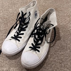 Chuck Taylor's Converse High-Tops (M11)